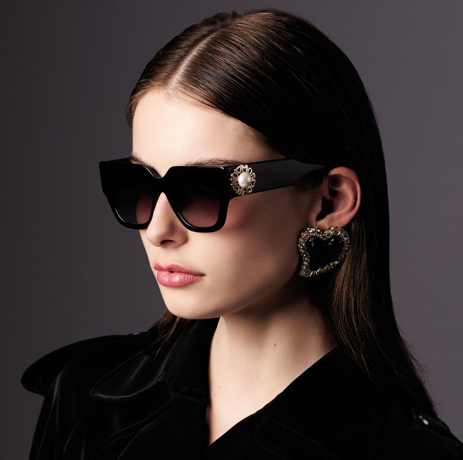 Safilo y Aeffe extienden licencia de Moschino hasta 2033