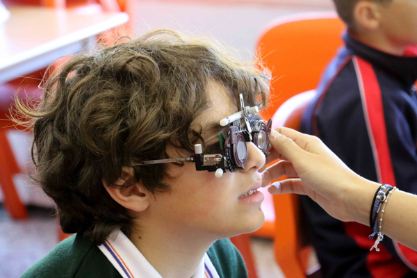 Ver para Crecer: gafas que contribuyen a evitar el abandono escolar