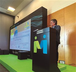 Eduardo Morán presenta en OPTOM 2024 las guías clínicas y protocolos de atención en optometría